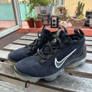 Nike air tempo size 6.5 women’s